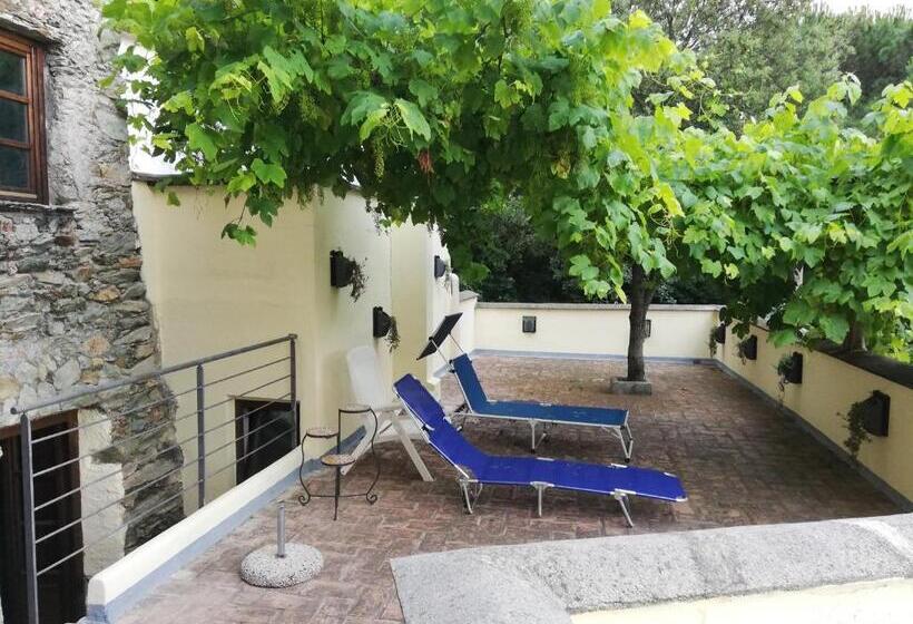 标准间, Le Petit Chateau