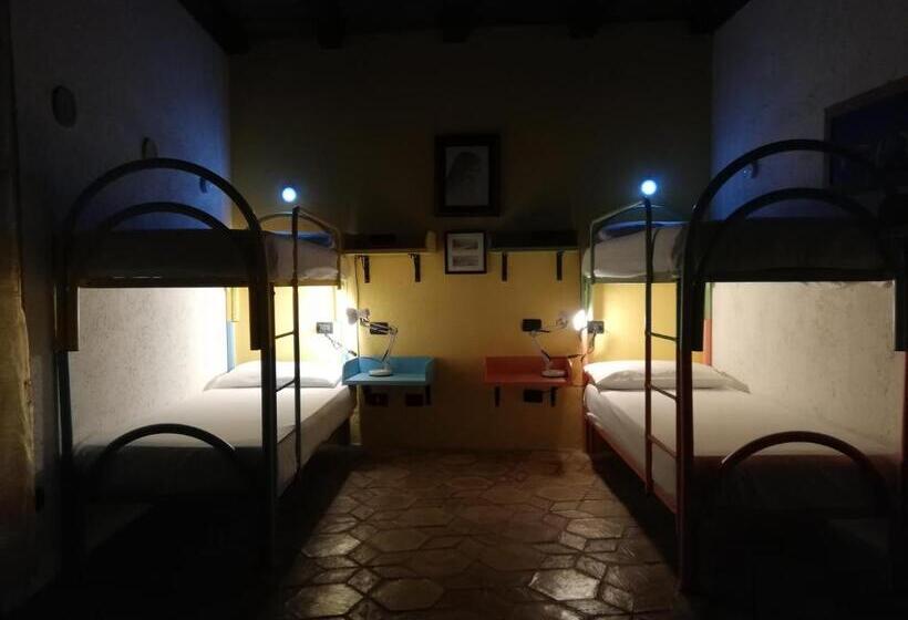 四人标准间, Le Petit Chateau