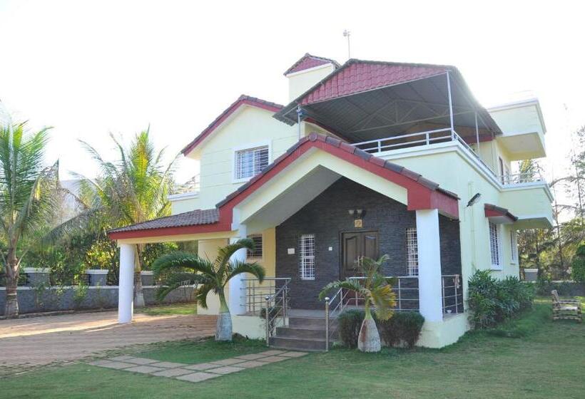 Бунгало Стандарт, Megh Malhar Agro Tourism
