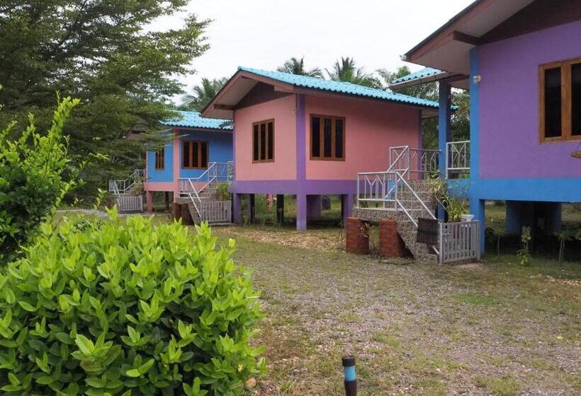 Трехместный Номер Стандарт с Балконом, Pru Valley Thaley Tai Resort