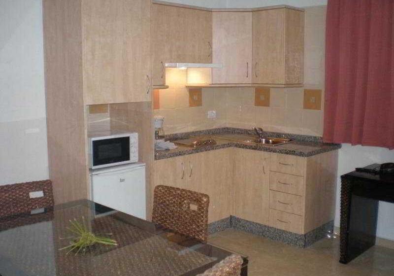 Апартаменты 2 Спальни, Apartamentos Piramides