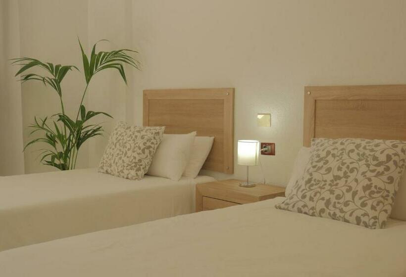 Апартаменты 2 Спальни, Apartamentos Piramides