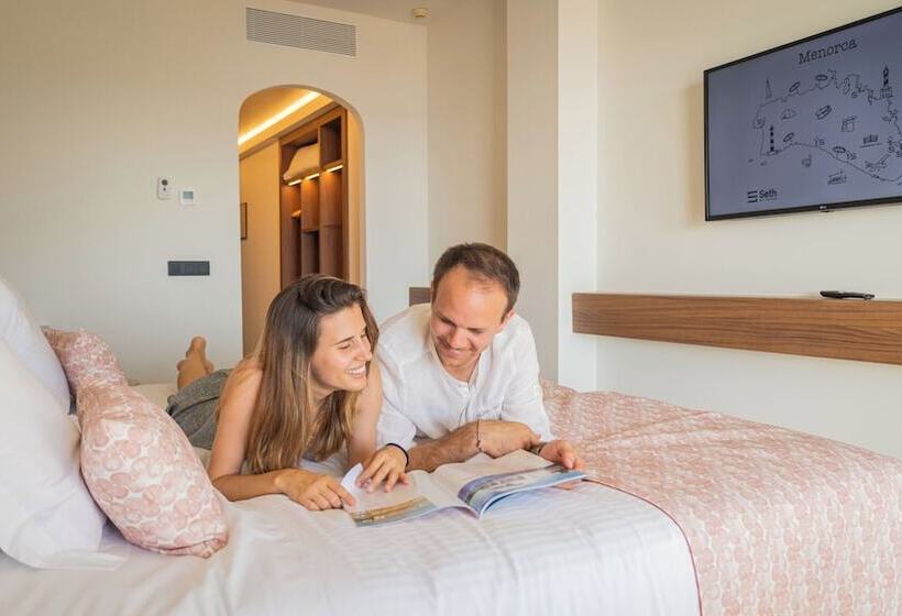 Habitación Estándar Vista Mar, Seth Port Ciutadella