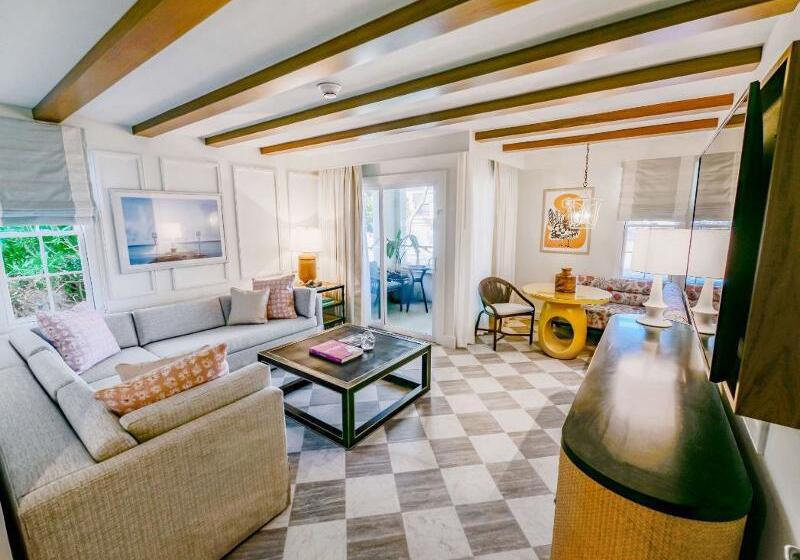 Standard-invahuone King-vuode, Casa Marina Key West, Curio Collection by Hilton