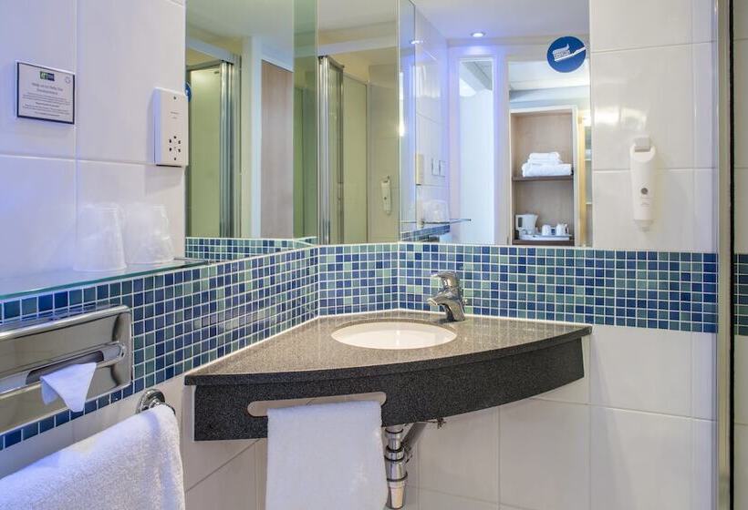 Номер Стандарт, Holiday Inn Express Leicester City, An Ihg