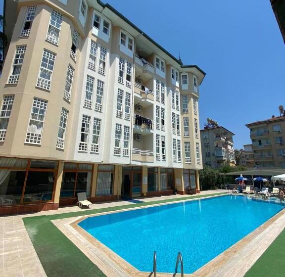 バルコニー付スタンダード４ベッドルーム, İsabella Apart Otel