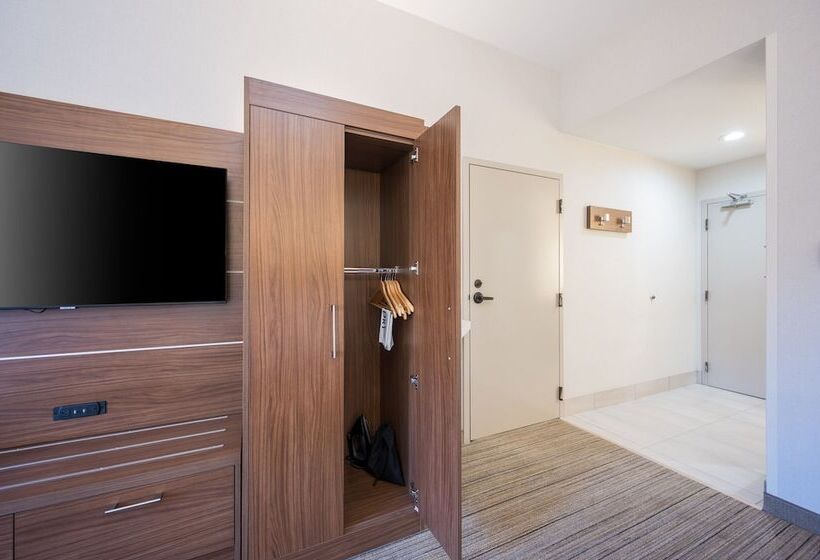 Номер Стандарт Адаптированный для Инвалидов, Holiday Inn Express Grover Beach Pismo Beach Area, An Ihg