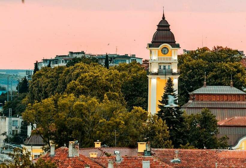 Дом 1 Спальня, Marina Sands Bijou Boutique Is An Excellent Choice For Travelers Visiting Obzor