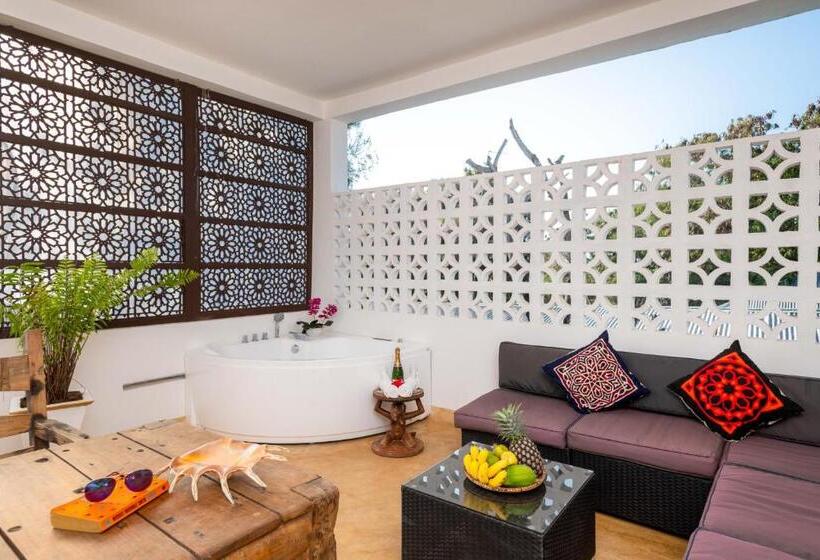 سوییت لوکس, Natural Kendwa Villa