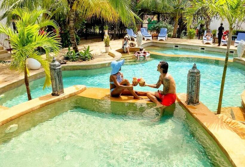 آپارتمان 1 خوابه با تراس, Natural Kendwa Villa