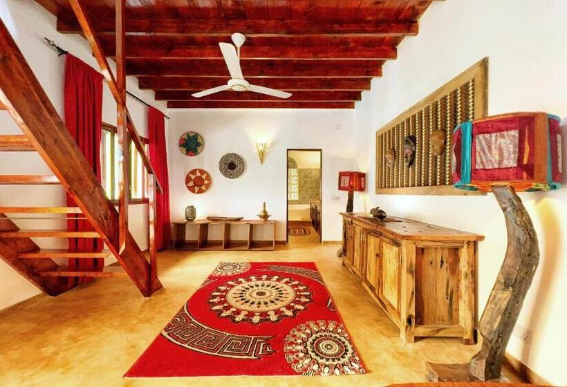 سوییت خانوادگی, Natural Kendwa Villa