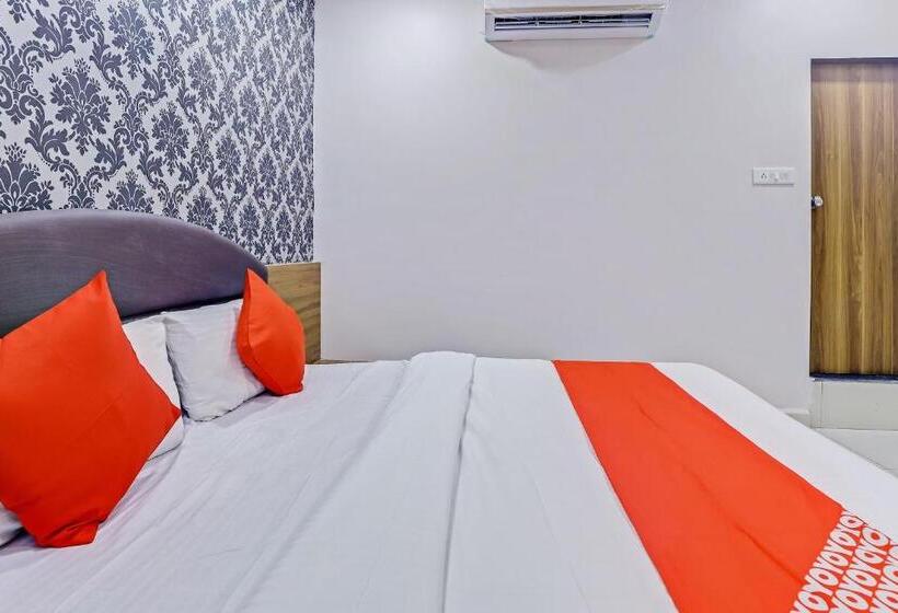 חדר דלוקס, Shiv Inn