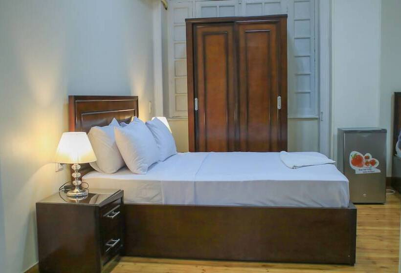 اتاق لوکس چهار تخته, Kmt Hostel