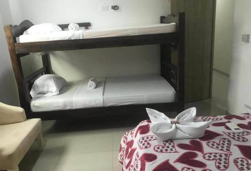 Семейный Номер, Hostal Cartagena Sun