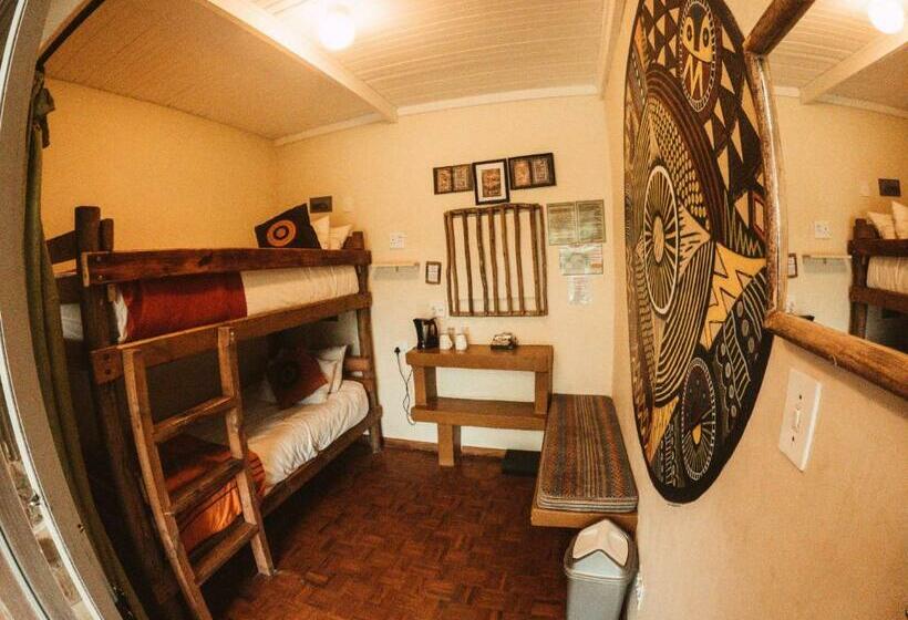 Номер Стандарт, Amphitheatre Backpackers Lodge
