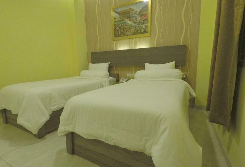 디럭스 룸, Muara Inn Ternate