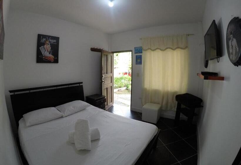 Номер Стандарт, Hosteria El Castellano