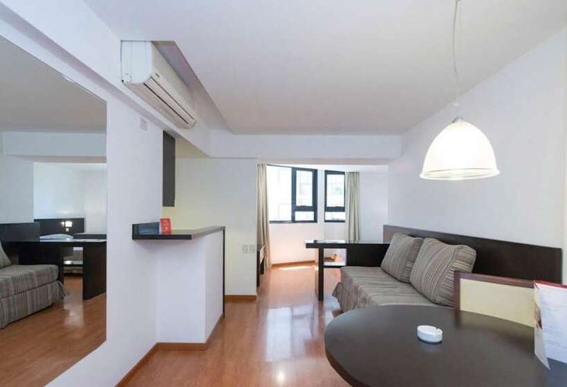 스위트, Urquiza Apart Hotel & Suites