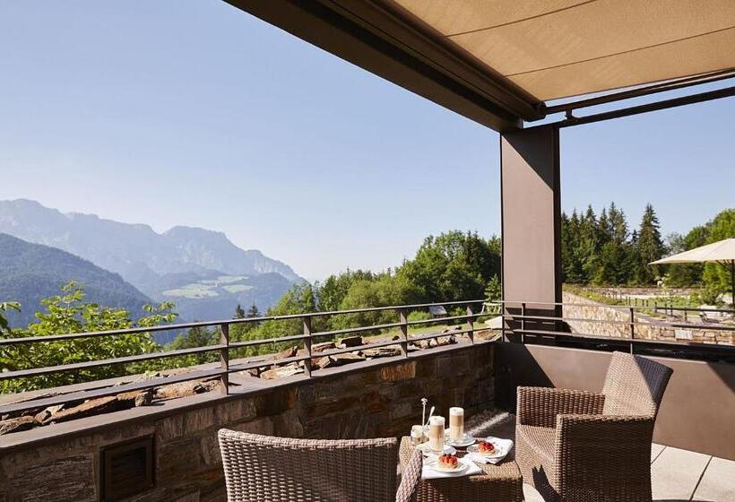 Номер Deluxe с Террасой, Kempinski Hotel Berchtesgaden