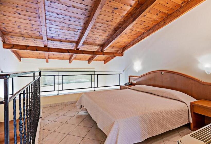 Номер Дюплекс, Hydramis Palace Beach Resort