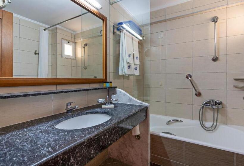 Семейный Номер, Hydramis Palace Beach Resort