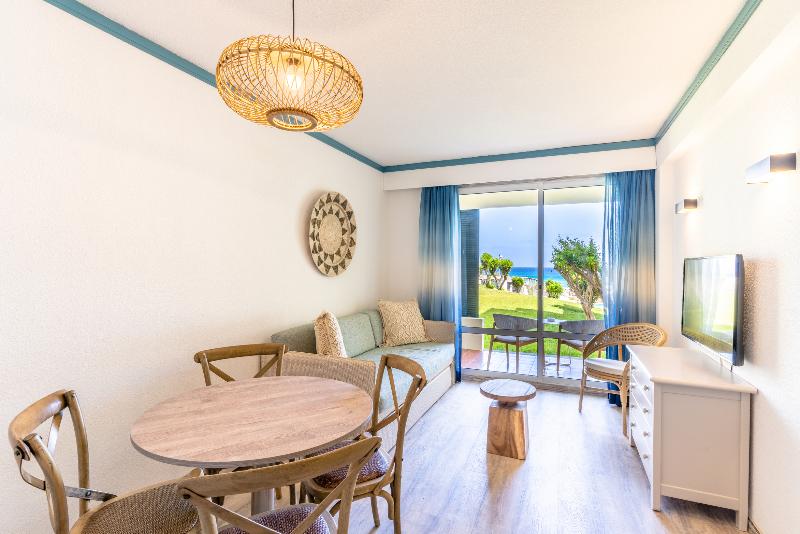 Апартаменты 1 Спальня Вид на Море, Vila Baleira Suites