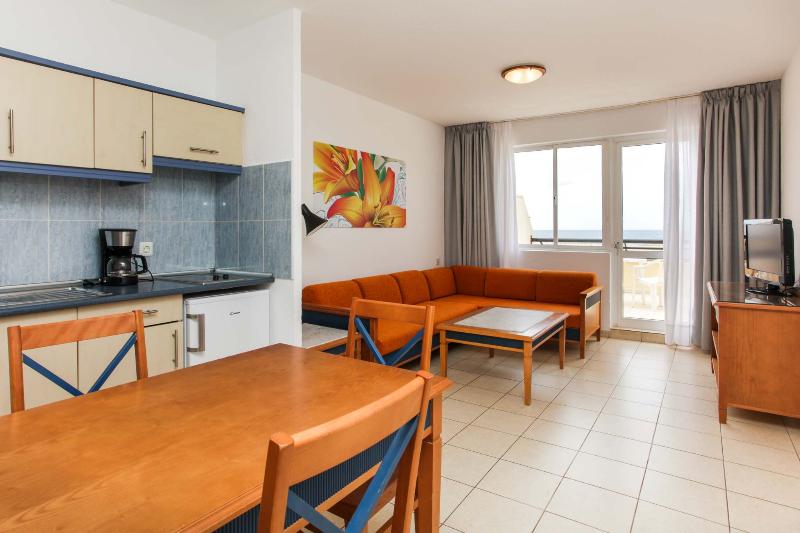 Apartamento 1 Dormitório com Sacada, Apartamentos Palm Garden By Livvo