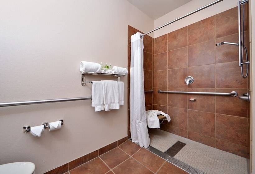 스위트, Holiday Inn Express Kingman, An Ihg