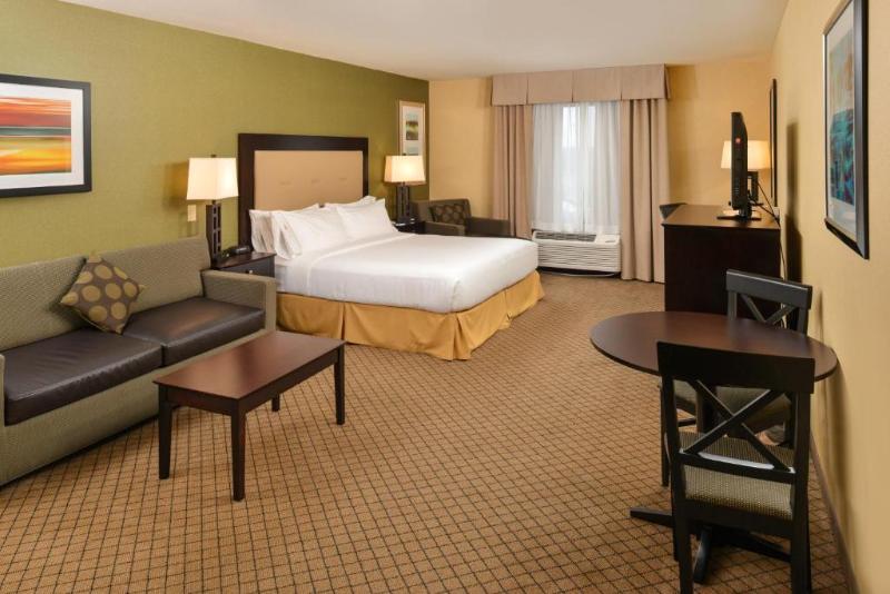스위트 킹사이즈 침대, Holiday Inn Express Woodland, An Ihg