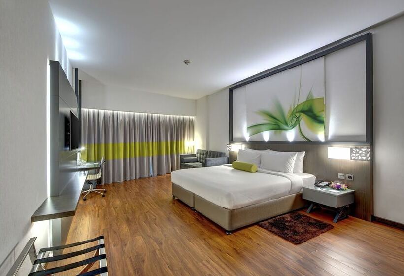 Люкс, Howard Johnson Plaza By Wyndham Dubai Deira