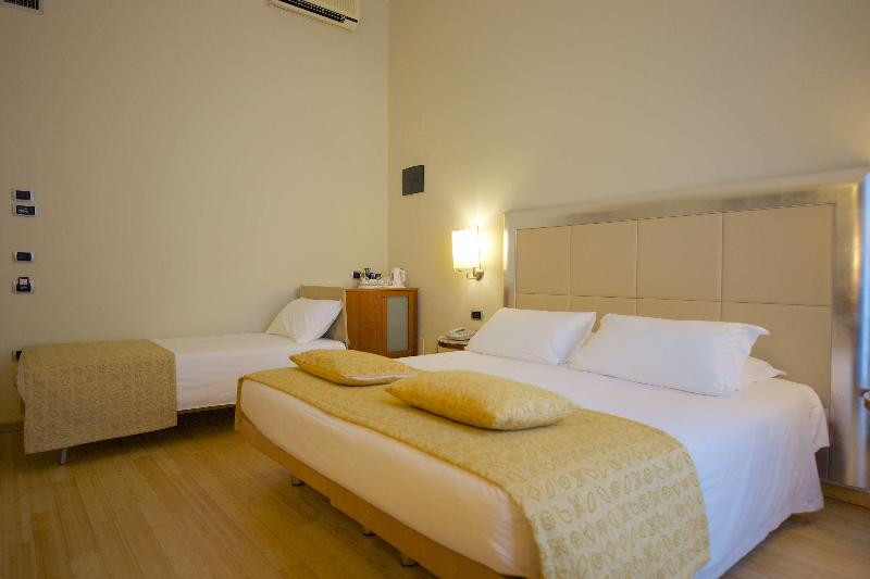 اتاق استاندارد سه نفره, Best Western Crystal Palace