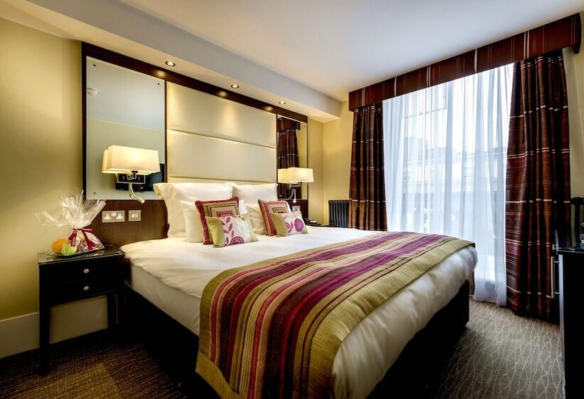 Номер Клуб, Grand Royale Hyde Park