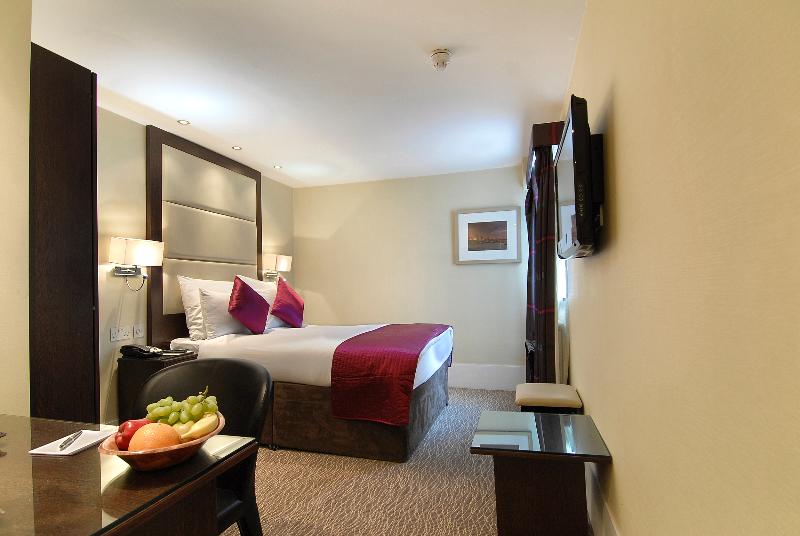 Номер Клуб, Grand Royale Hyde Park