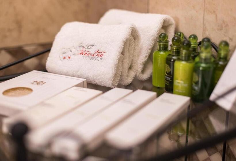 バルコニー付きデラックスルーム, Theatro Hotel Odysseon