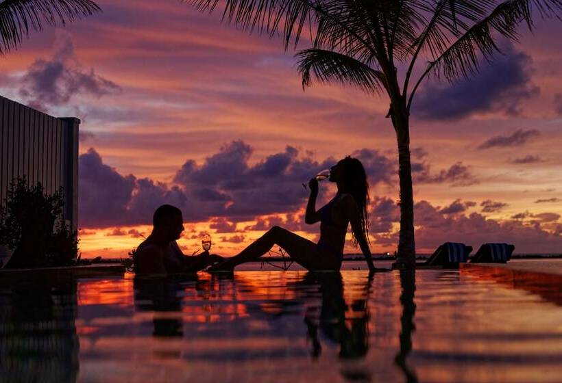 ویلای یک اتاق خوابه با استخر شنا, Villa Nautica at Paradise Island