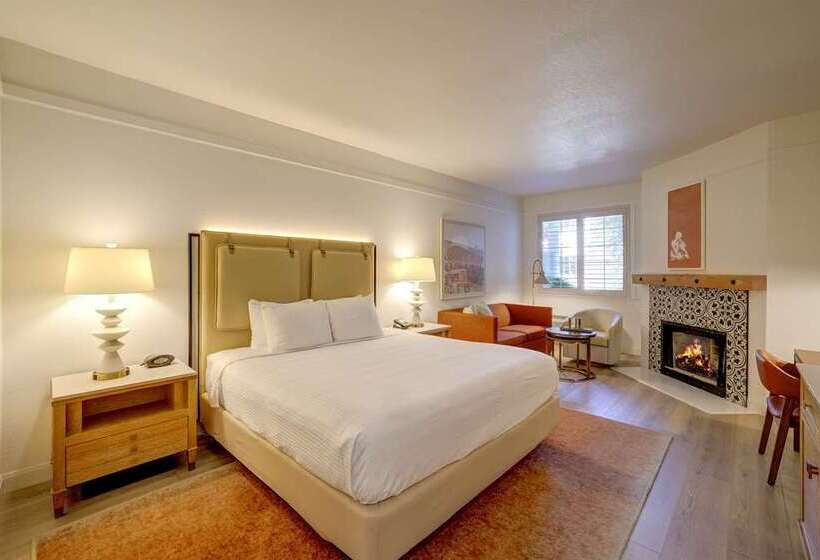 Студио Стандарт Кровать Кинг, Hilton Whistler Resort & Spa