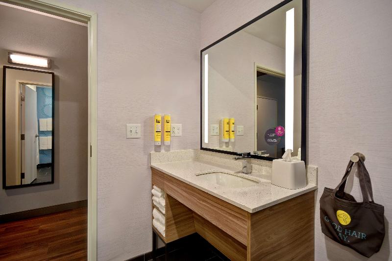 اتاق استاندارد سه نفره, Mercure Sibiu Airport