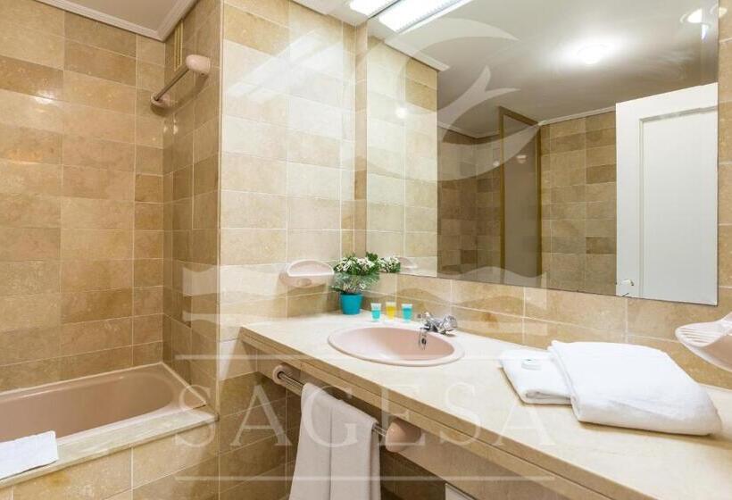 Апартаменты 3 Спальни, Jardines De Las Golondrinas
