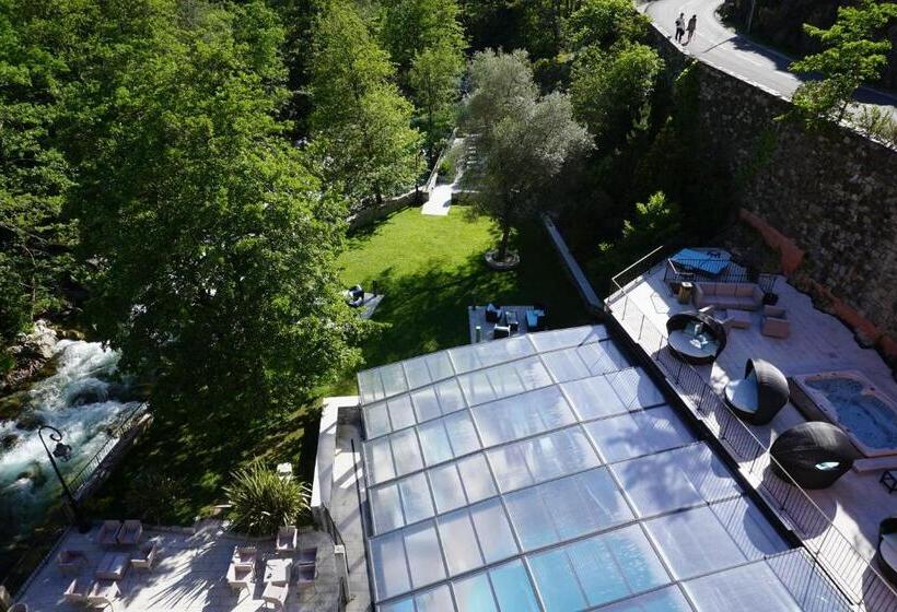 Семейный Номер, Les Jardins De La Glaciere
