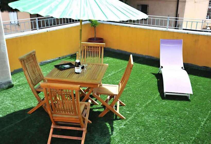 اتاق استاندارد سه نفره, Margherita