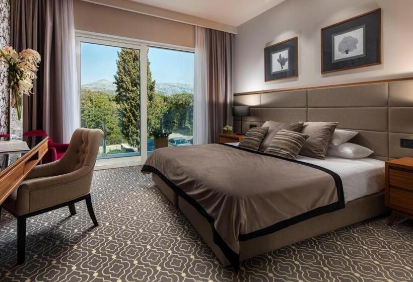 Habitación Deluxe con Balcón, Royal Ariston