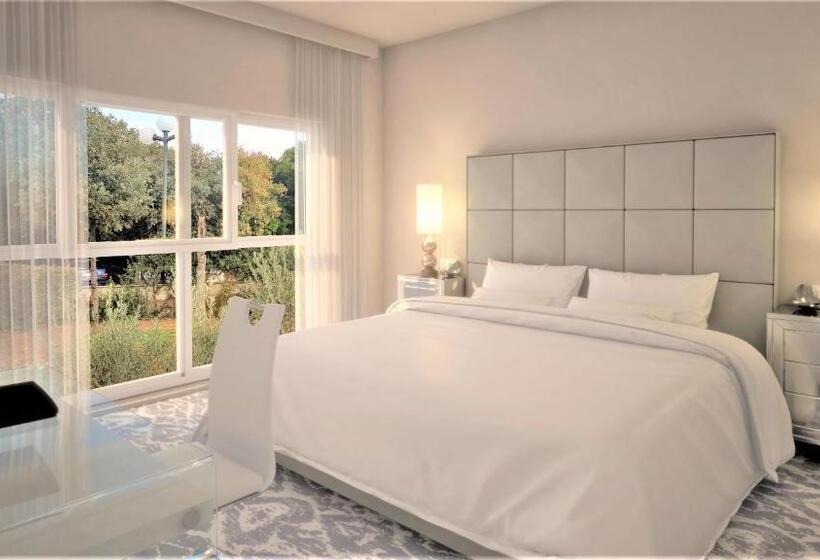 Habitación Real, Royal Ariston