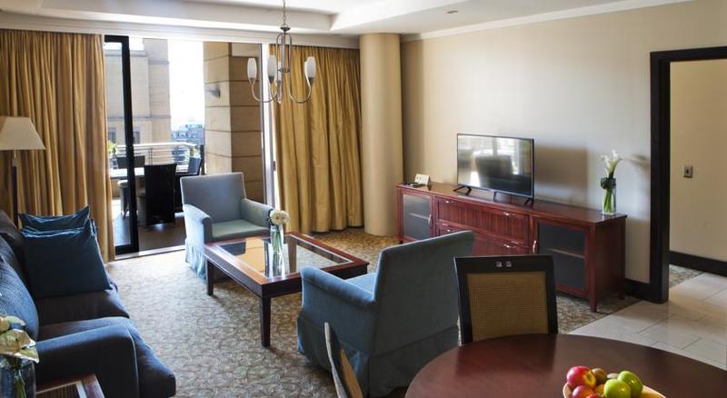 Апартаменты Deluxe 2 Спальни, Raphael Suites