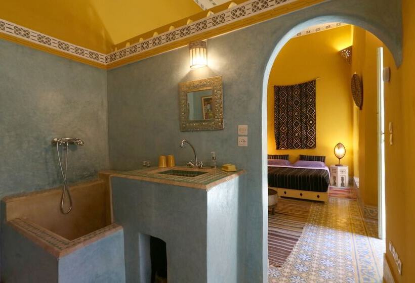 Habitación Superior, Ryad El Borj