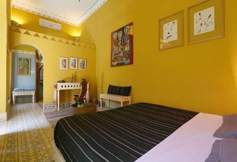 Habitación Superior, Ryad El Borj
