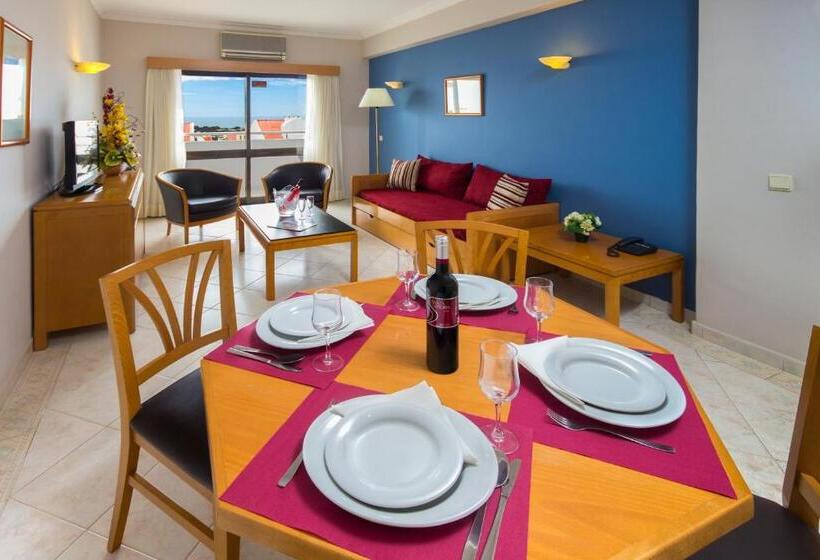 1 Bedroom Apartment City View, Aparthotel Paladim & Alagoamar