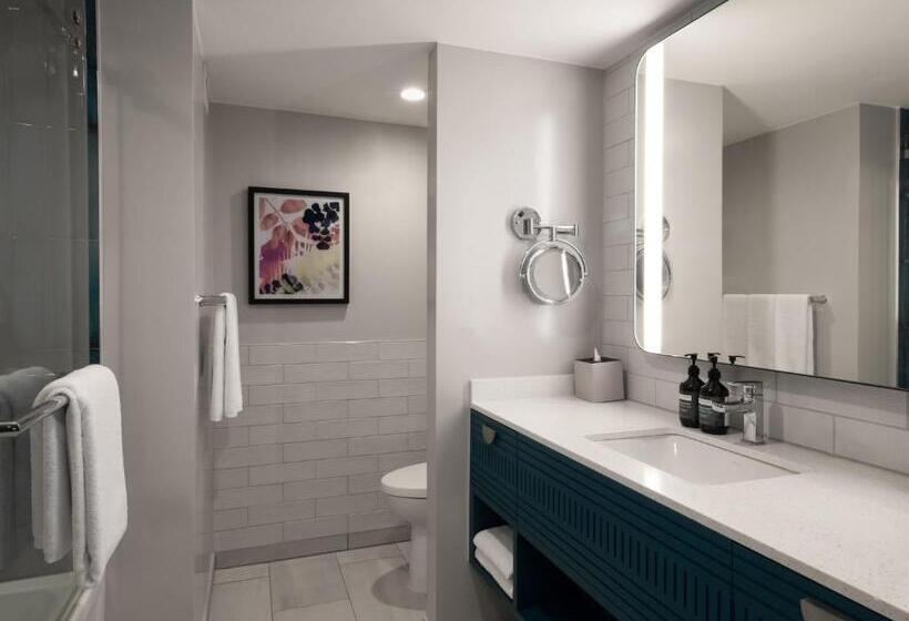 اتاق پرمیوم, Crowne Plaza Resort Guam