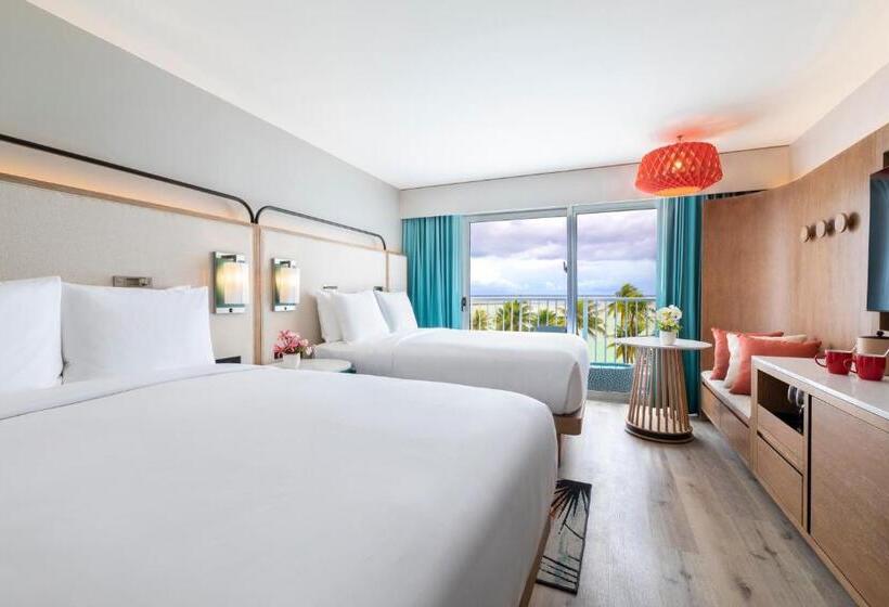 اتاق پریمیوم با چشم‌انداز باغ, Crowne Plaza Resort Guam