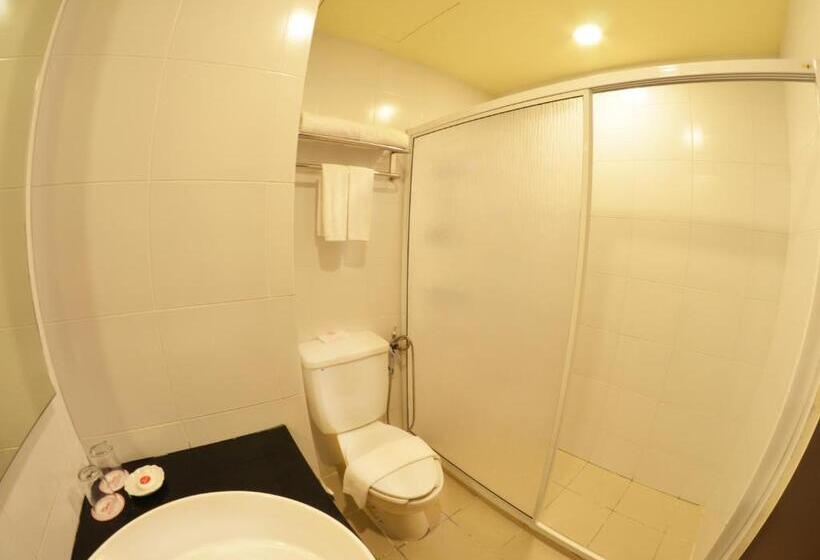 Deluxe Suite King Bed, Hompton By The Beach Penang