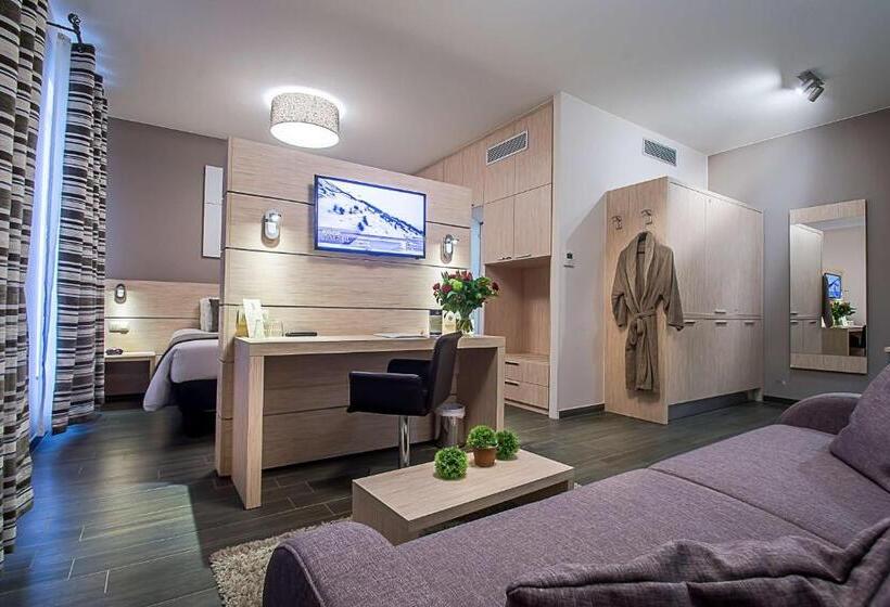 Номер Superior Кровать Кинг, Ibis Styles Charleroi Airport Aero 44